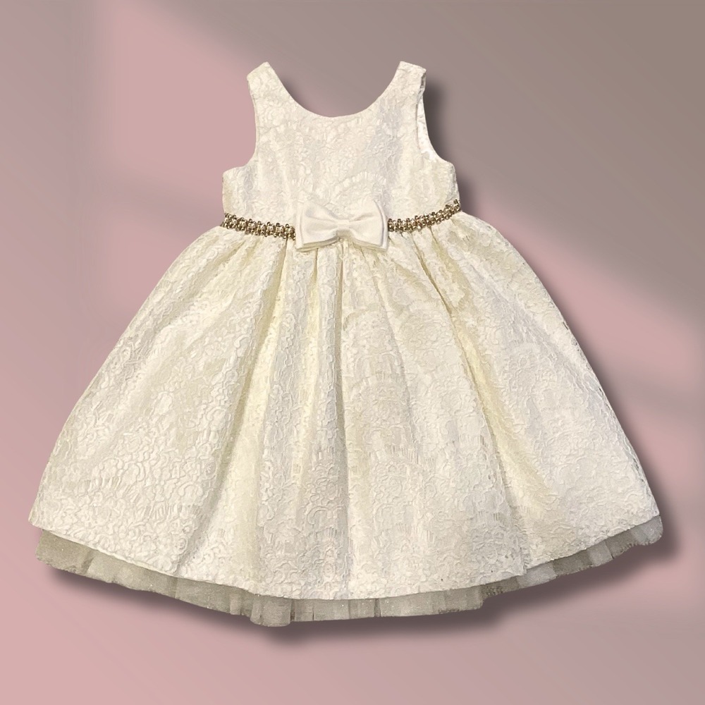 American Princess Size 6 Cream Ivory Lace & Tulle Underneath Rhinestone Waist